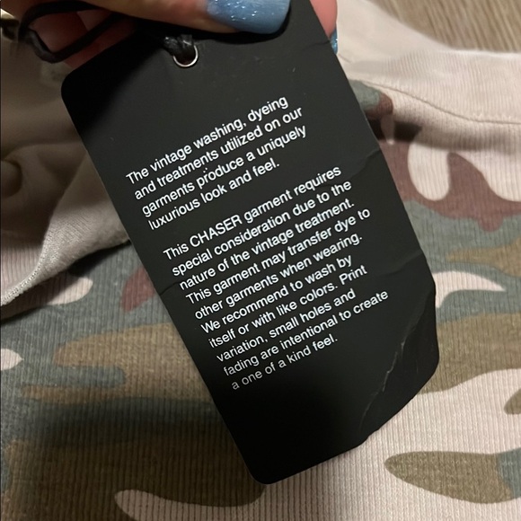 Camo Tank Top - Picture 3 of 6